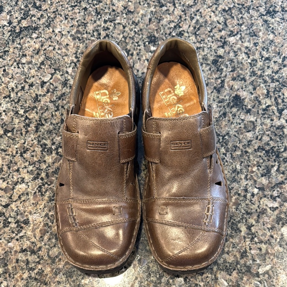 Brown Leather Slip-On Loafers with Velcro Strap